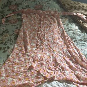 Chic Floral Maxi Skirt in Pink